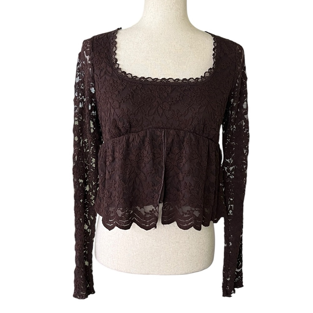La Peche lace cropped blouse - Picture 3 of 11